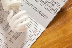 Empréstimo Crefaz: entenda o funcionamento do financiamento via conta de luz