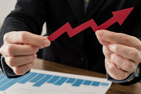 Desaceleração do crédito: qual o impacto para quem busca dinheiro agora?